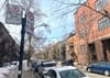Une zone vignette est indiquée par un panneau sur une rue du Plateau-Mont-Royal.